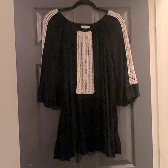 Black gauze tunic with embroidered overlay - Picture 1 of 5